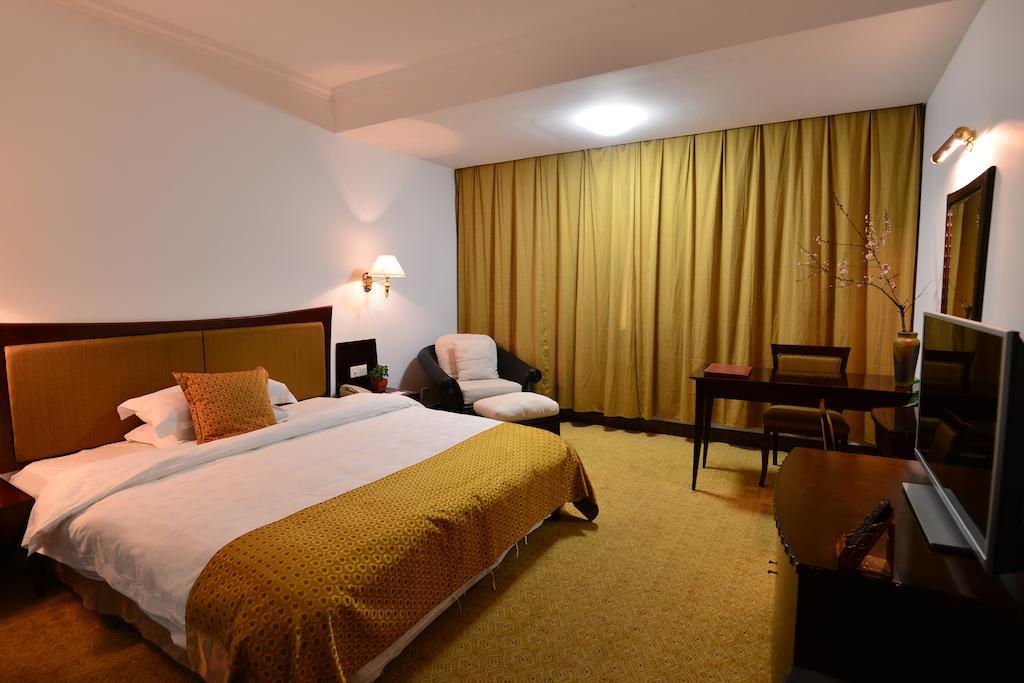 Baodao Exhibition Center Hotel Wuyishan  Ruang foto