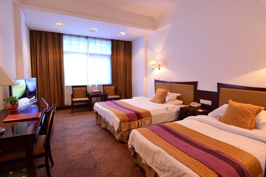 Baodao Exhibition Center Hotel Wuyishan  Ruang foto