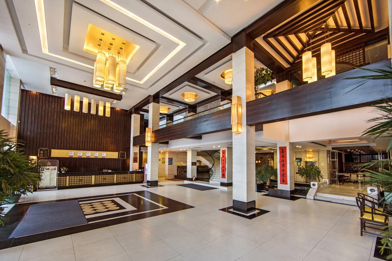 Baodao Exhibition Center Hotel Wuyishan  Bagian luar foto